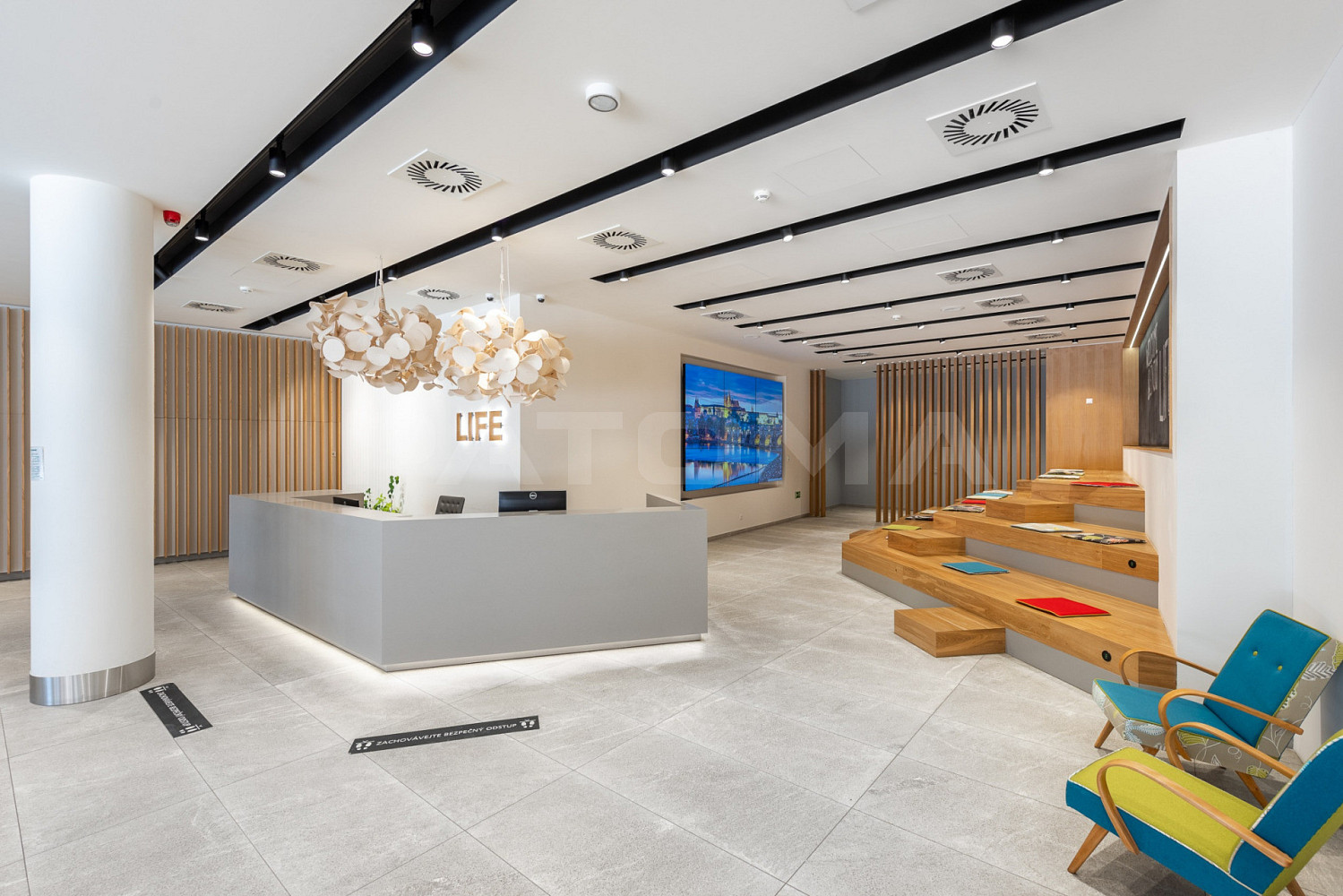 Pronájem kanceláře 2 983 m² – pohled 4