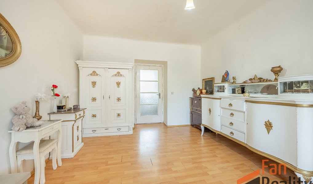Prodej domu 218 m² s pozemkem 445 m², Hostouň – náhled fotky 5