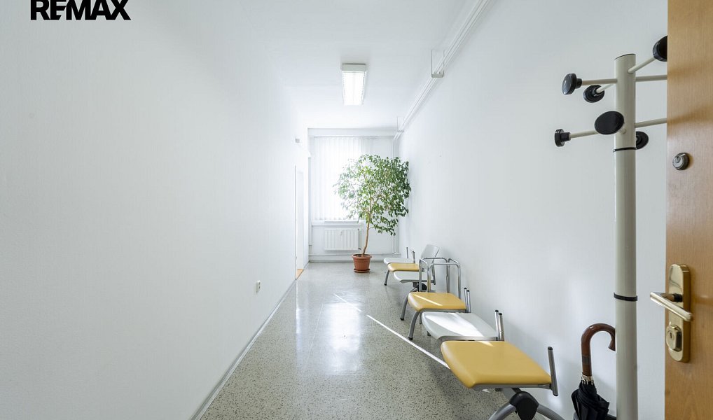 Prodej kanceláře 81 m², Vsetín – náhled fotky 7