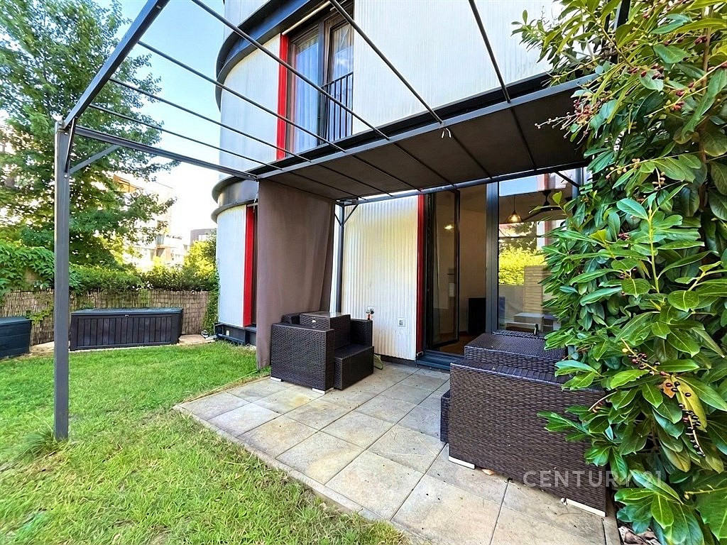 Pronájem bytu 1+kk 42 m² — photo 2