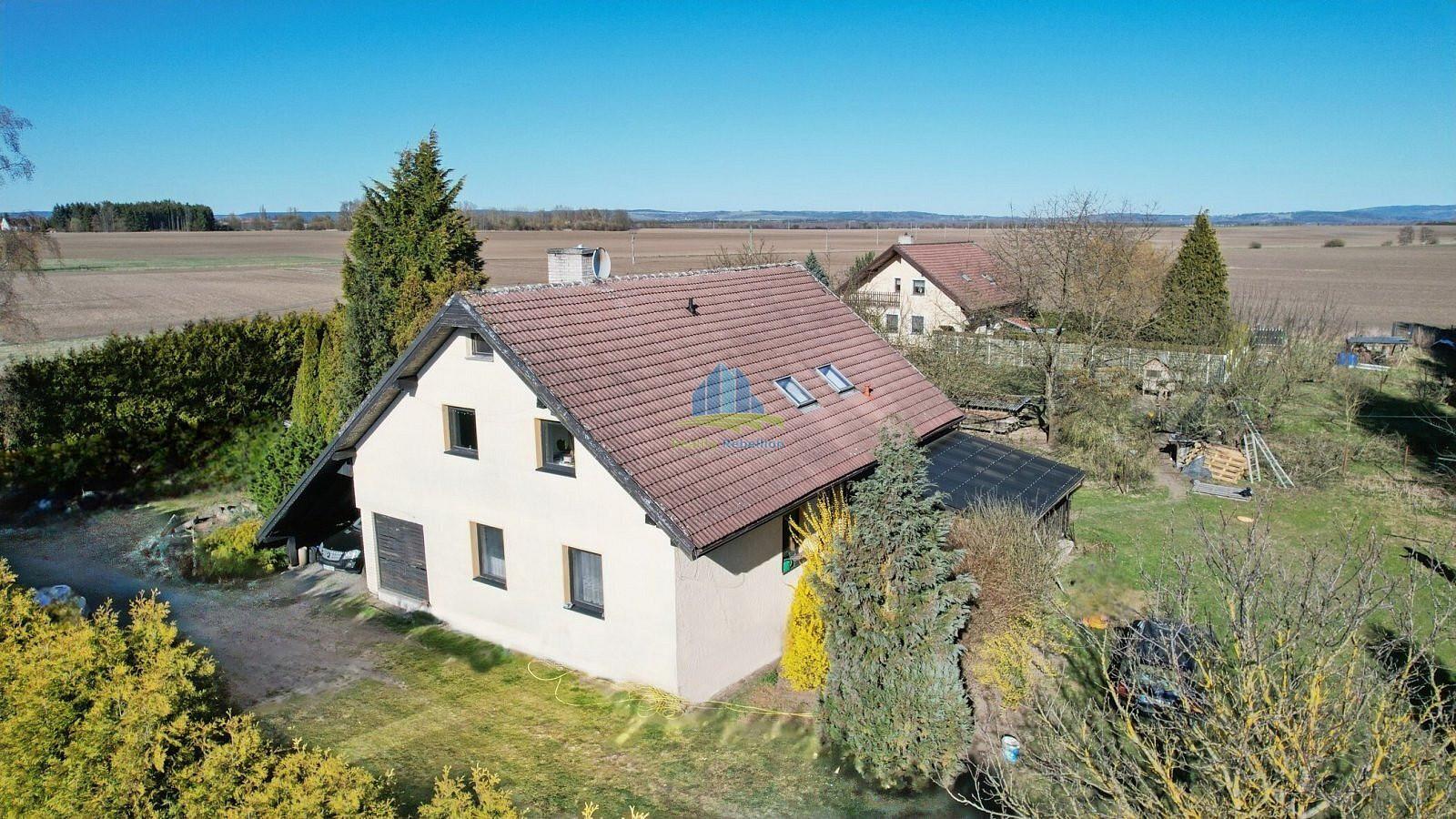 Prodej domu 195 m² s pozemkem 795 m² – fotografie 2