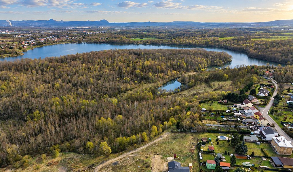 Prodej stavebního pozemku 838 m², Košťany – náhled fotky 6