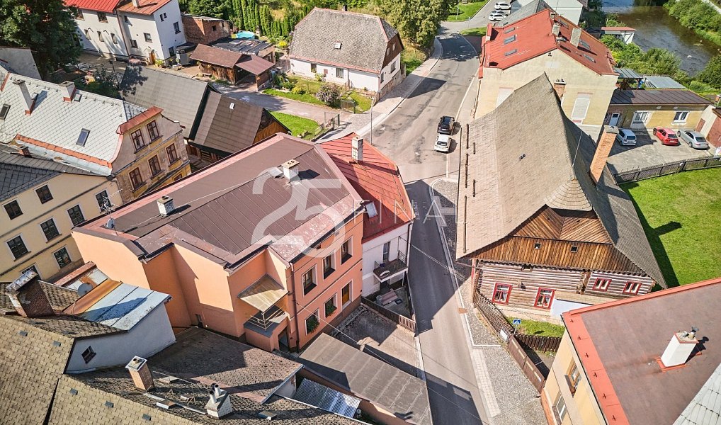 Prodej domu 199 m² s pozemkem 215 m², Úpice – náhled fotky 10