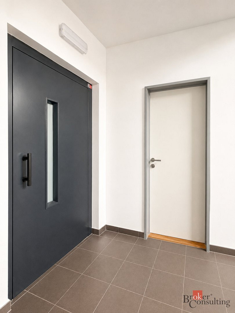 Pronájem bytu 1+kk 34 m² – fotografie 5