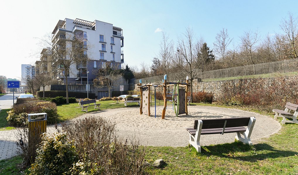 Prodej bytu 4+kk 135 m², Praha – náhled fotky 37