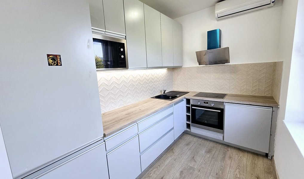 Pronájem bytu 2+1 63 m², Ústí nad Labem – náhled fotky 2