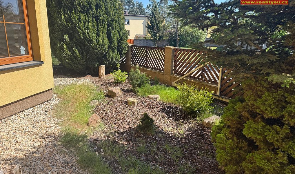 Prodej domu 177 m² s pozemkem 625 m², Mochov – náhled fotky 17