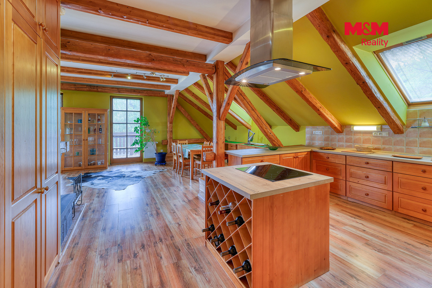 Prodej ubytovacího objektu 910 m² – fotografie 4