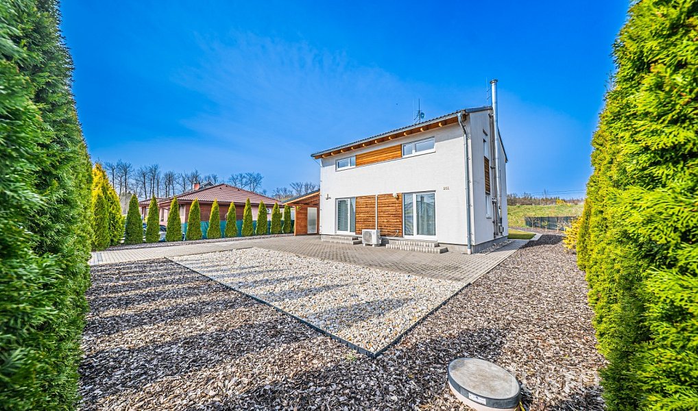 Prodej domu 117 m² s pozemkem 1 389 m², Blešno – náhled fotky 4