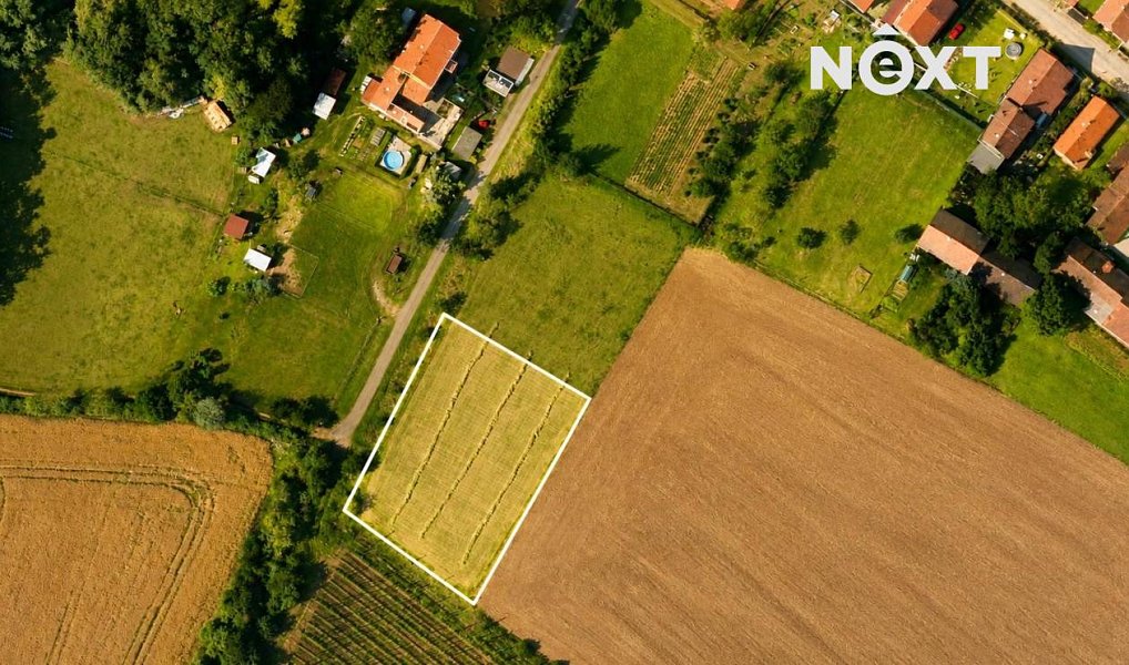 Prodej stavebního pozemku 2 173 m², Milostín – náhled fotky 2