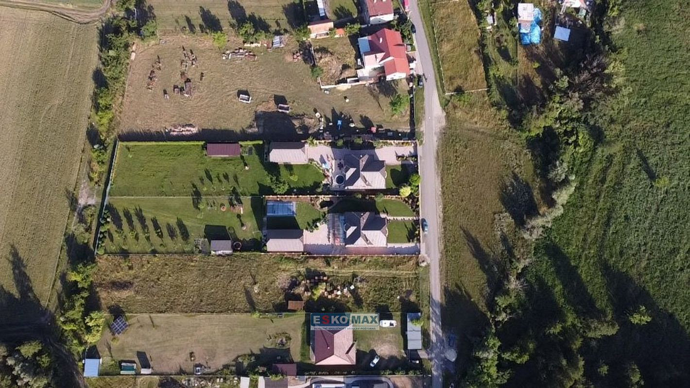 Prodej stavebního pozemku 2 998 m² – fotografie 4