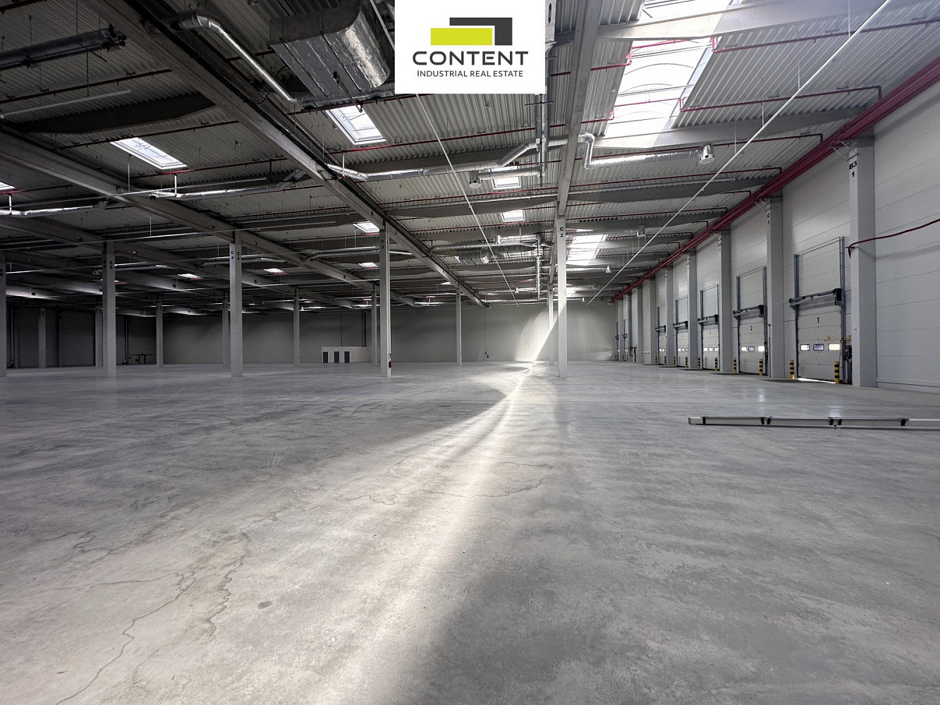 Pronájem skladovacích prostor 19 825 m² – fotografie 3