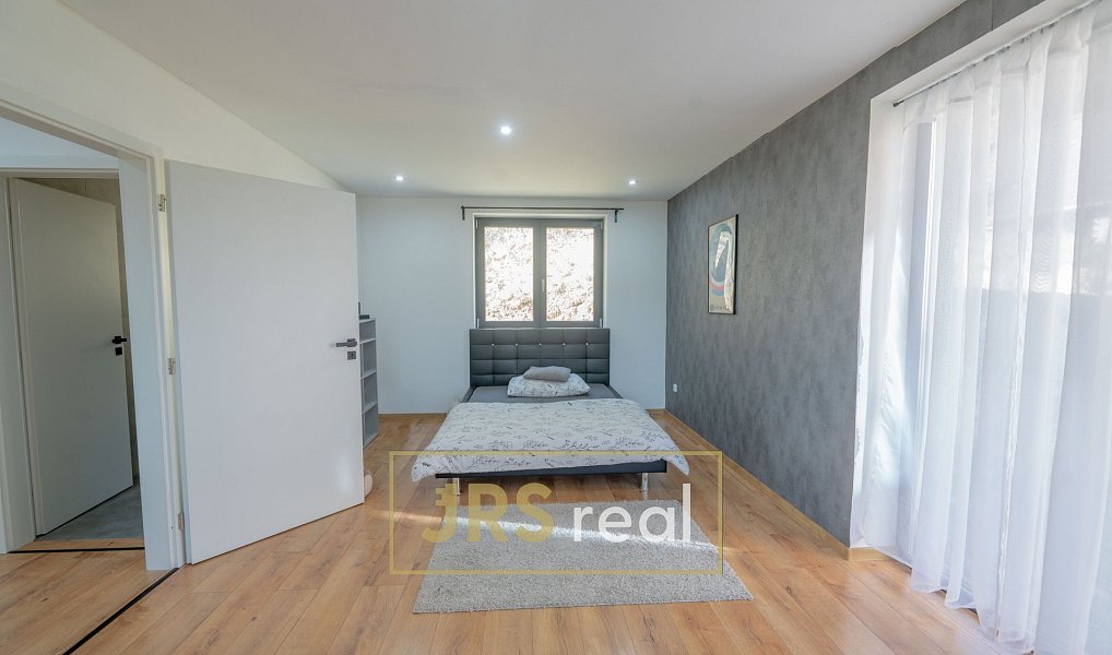 Prodej domu 240 m² s pozemkem 1 178 m², Snovídky – náhled fotky 9