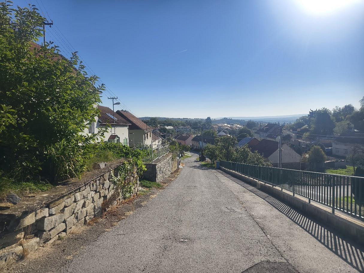 Prodej domu 420 m² s pozemkem 1 227 m² – fotografie 3