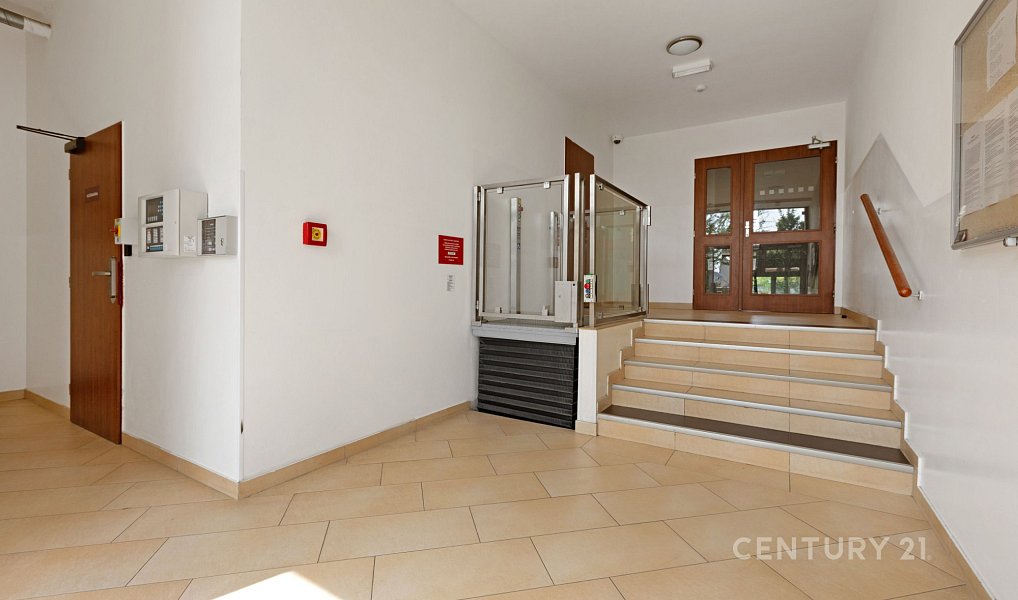 Prodej bytu 1+kk 37 m², Praha – náhled fotky 11