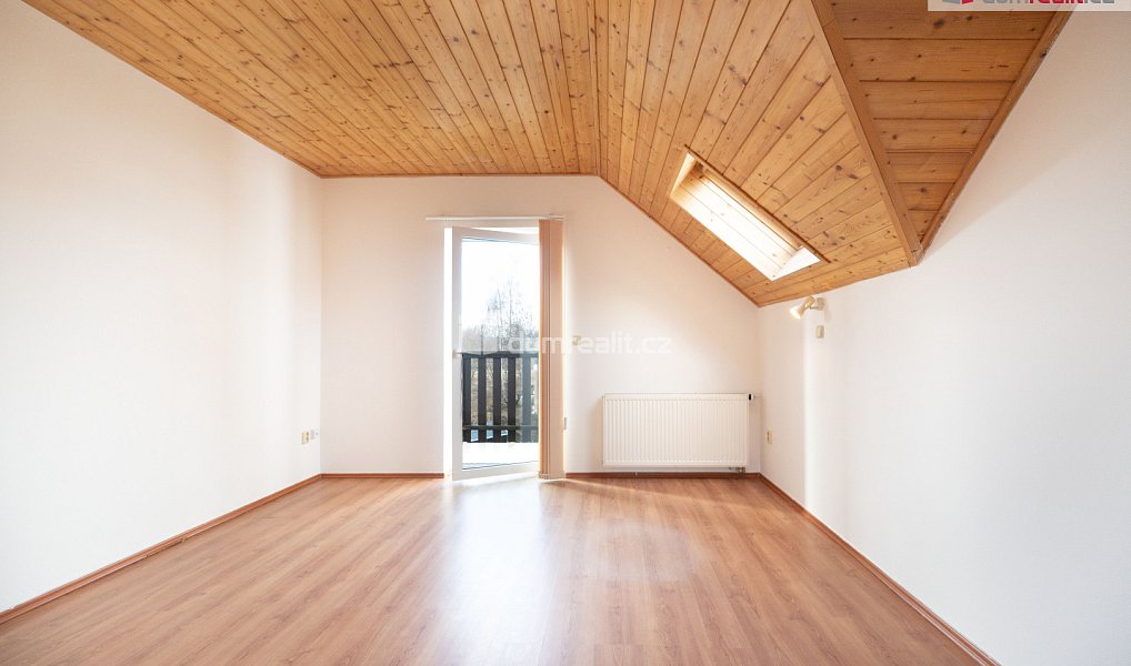Prodej domu 253 m² s pozemkem 2 075 m², Dolní Třebonín – náhled fotky 33