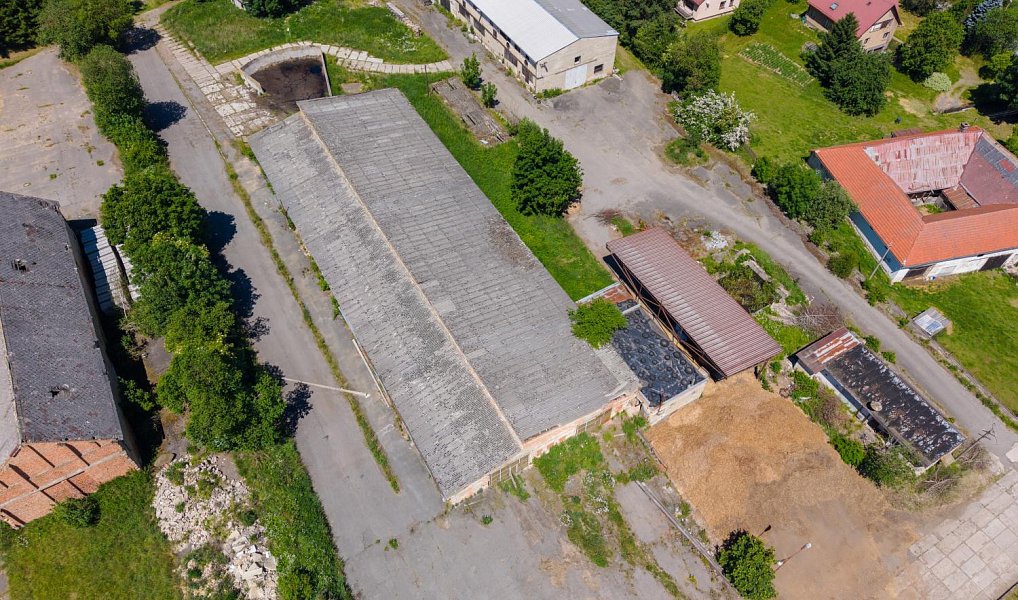 Prodej zemědělského objektu 1 400 m², Korouhev – náhled fotky 19