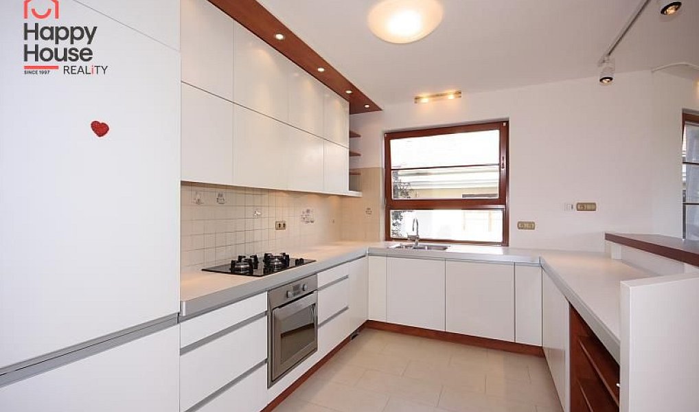 Pronájem domu 310 m² s pozemkem 910 m², Praha – náhled fotky 6