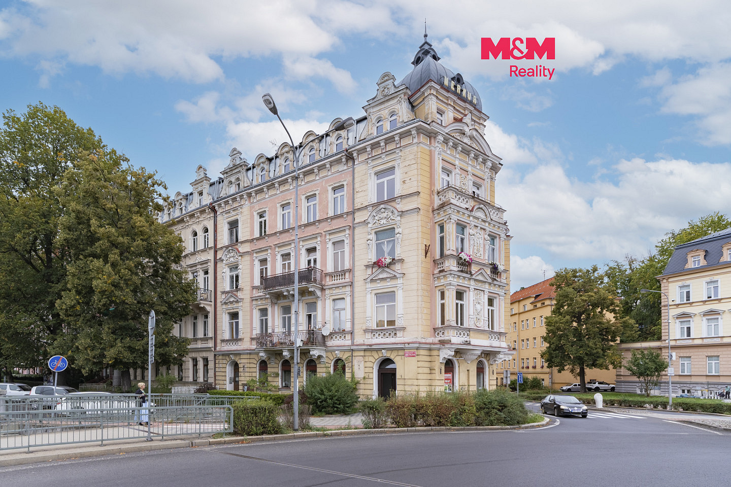 Prodej nájemního domu, činžáku 340 m²