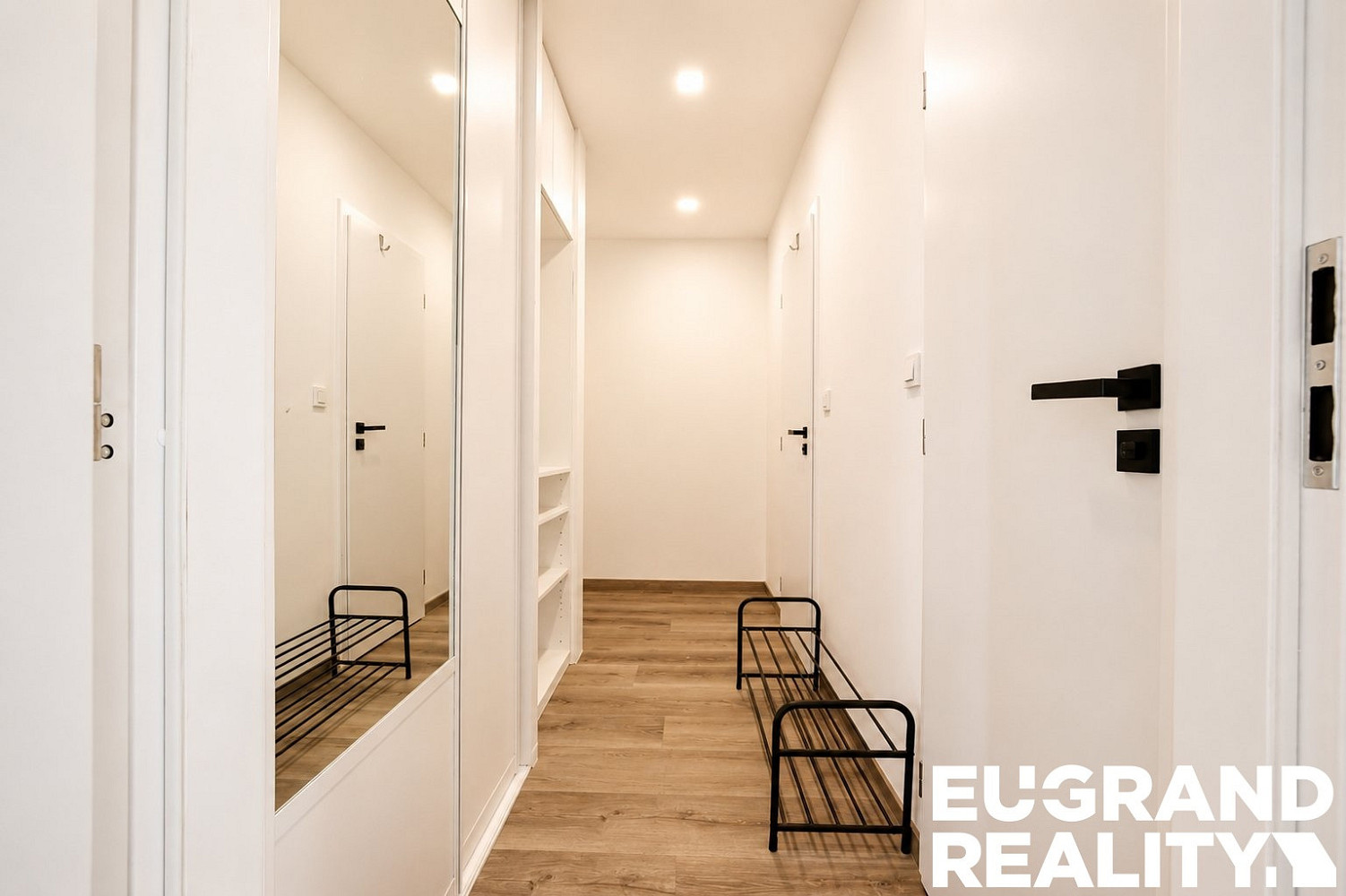 Pronájem bytu 2+kk 68 m² – fotografie 5