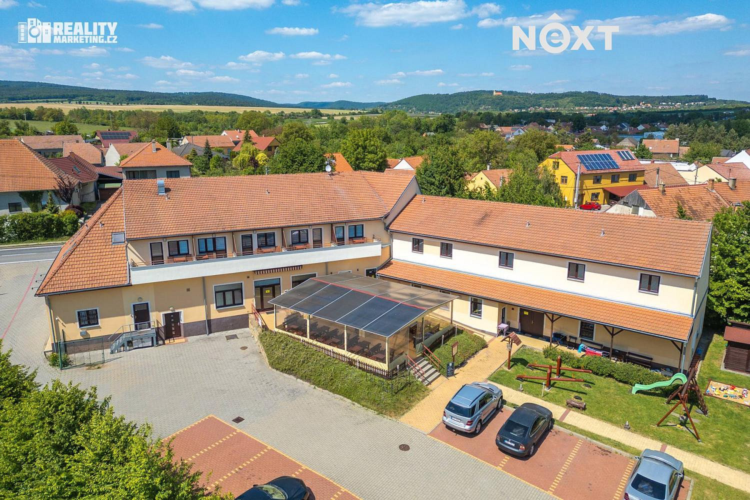 Prodej ubytovacího objektu 905 m² — photo 2