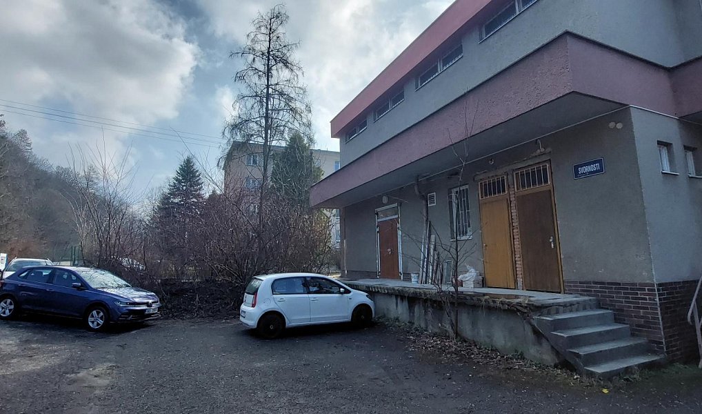 Pronájem obchodních prostor 147 m², Vsetín – náhled fotky 21