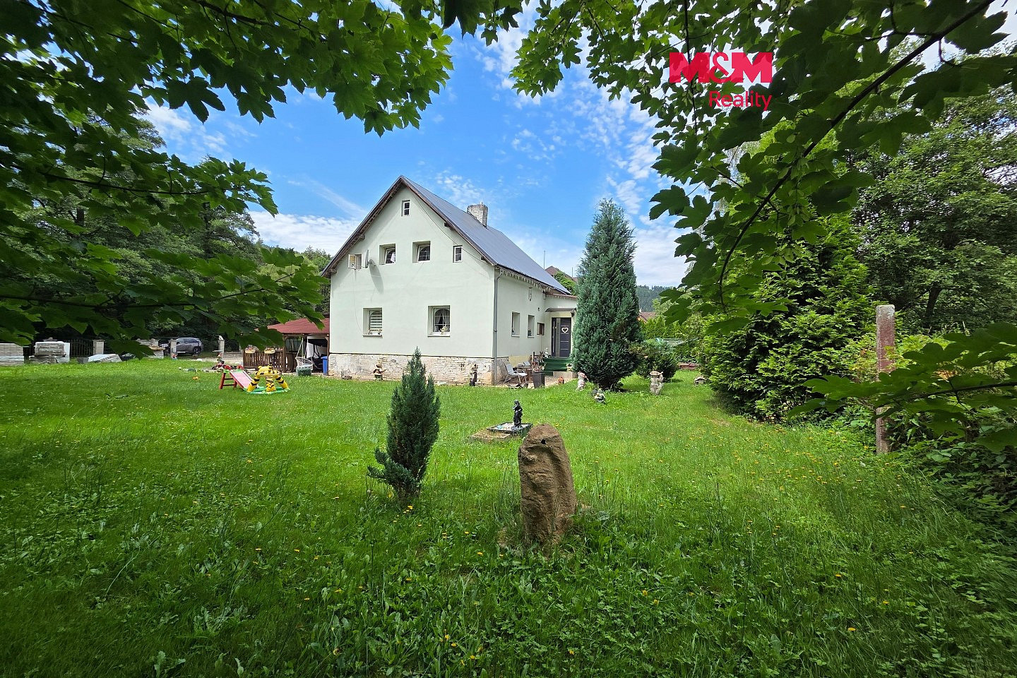 Prodej domu 120 m² s pozemkem 844 m²