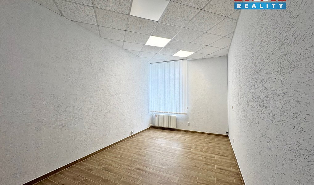 Pronájem kanceláře 18 m², Krnov – náhled fotky 2