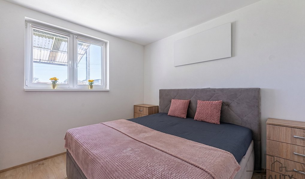 Prodej bytu 4+kk 80 m², Vochov – náhled fotky 4