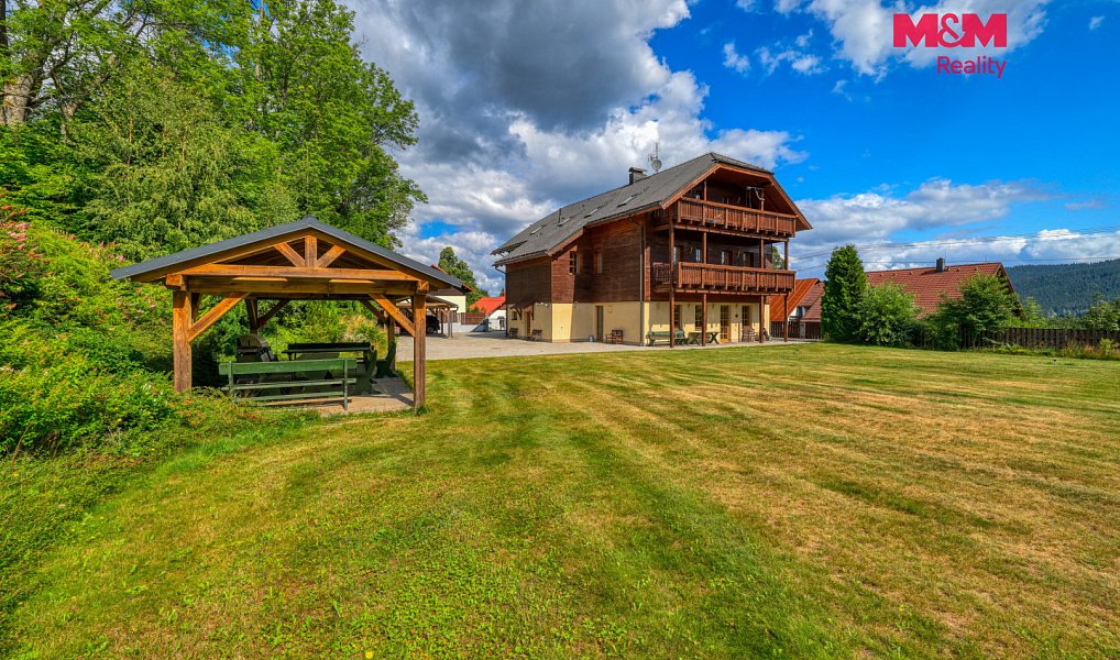 Prodej domu 910 m² s pozemkem 2 881 m², Železná Ruda – náhled fotky 25