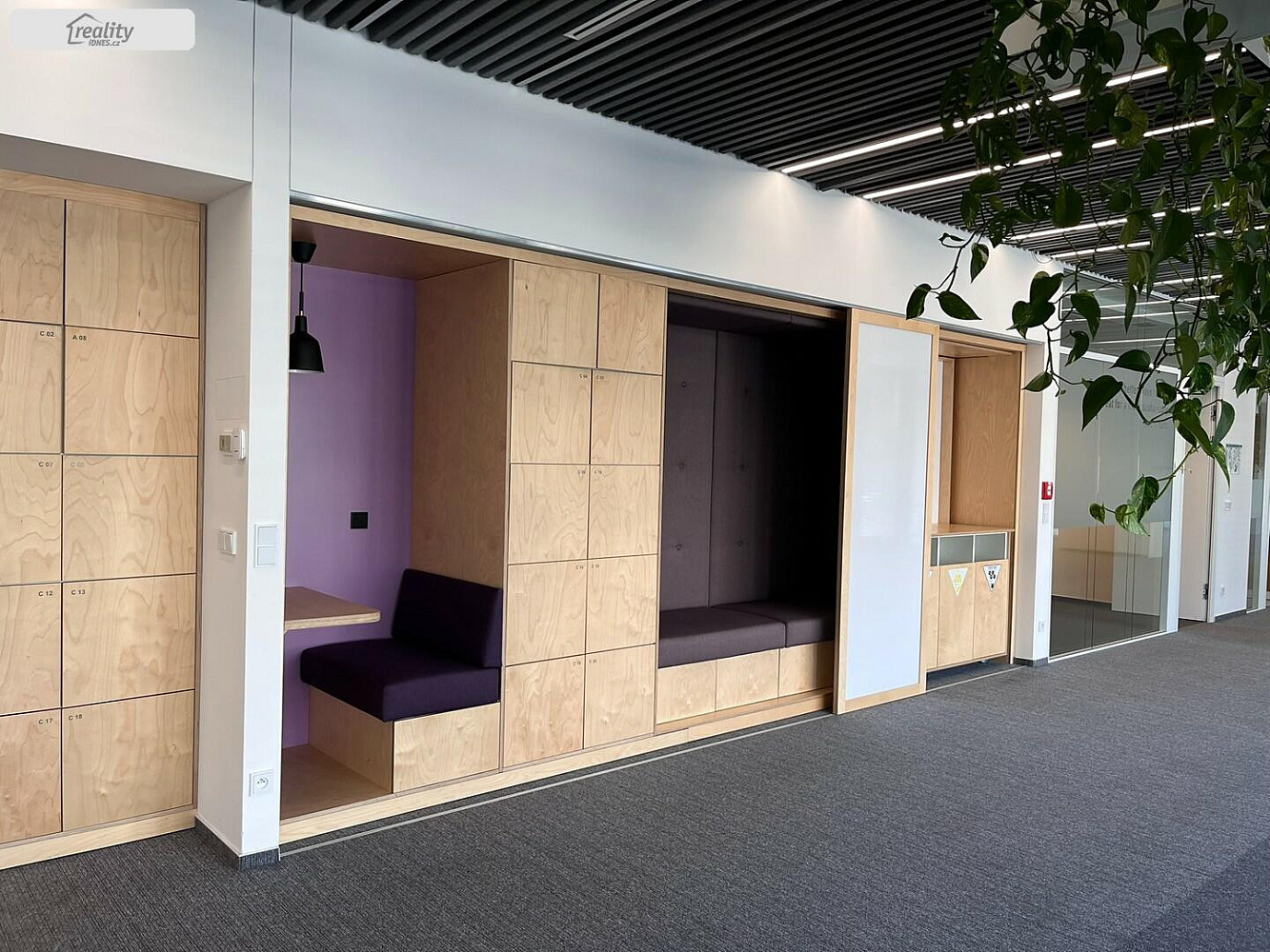 Pronájem kanceláře 690 m² — photo 4