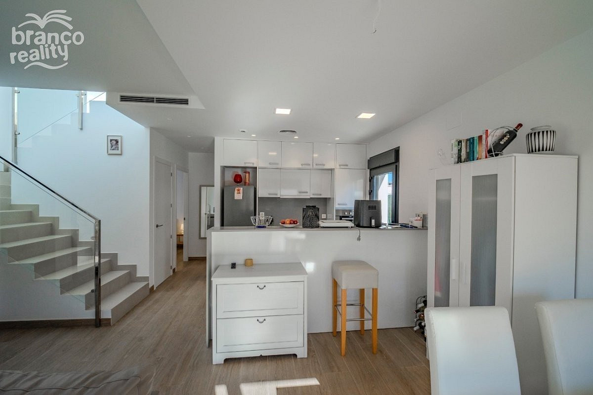 Prodej domu 162 m² s pozemkem 500 m² - Más