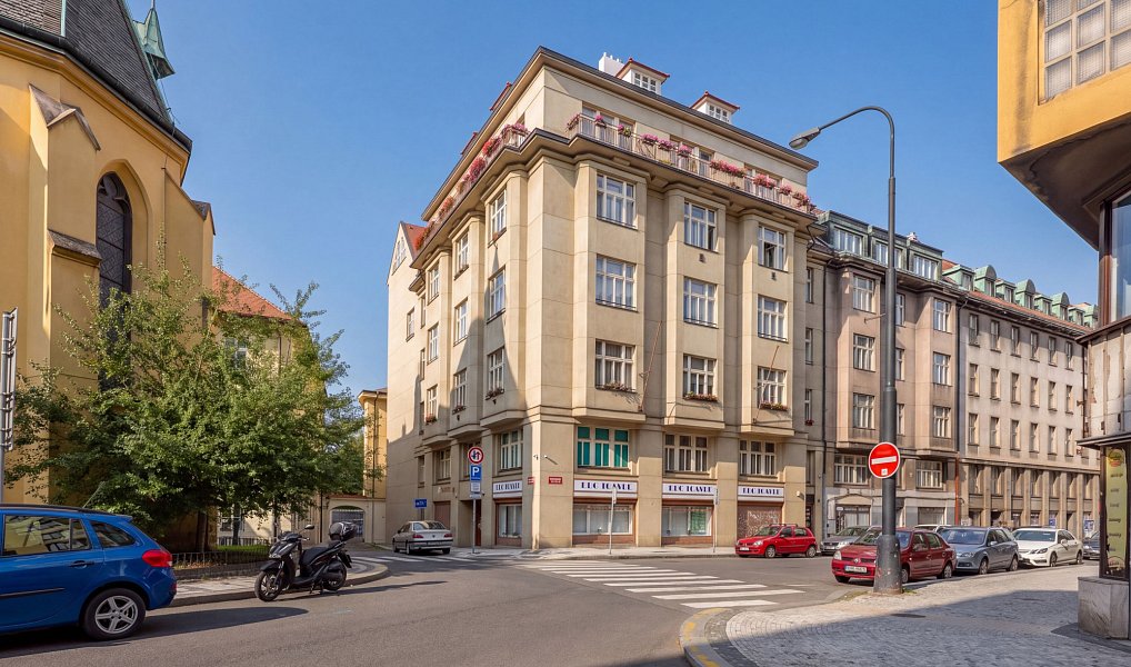 Pronájem bytu 2+kk 57 m², Praha – náhled fotky 32