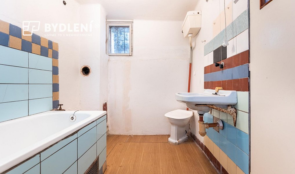 Prodej domu 207 m² s pozemkem 726 m², Kamýk – náhled fotky 30
