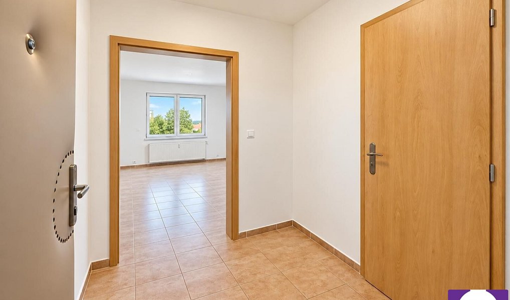 Pronájem bytu 1+kk 35 m², Rudná – náhled fotky 4