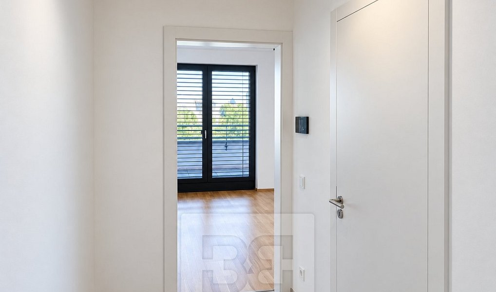 Pronájem bytu 2+kk 78 m², Praha – náhled fotky 7
