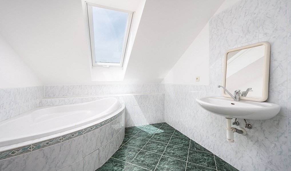 Prodej domu 142 m² s pozemkem 412 m², Napajedla – náhled fotky 18