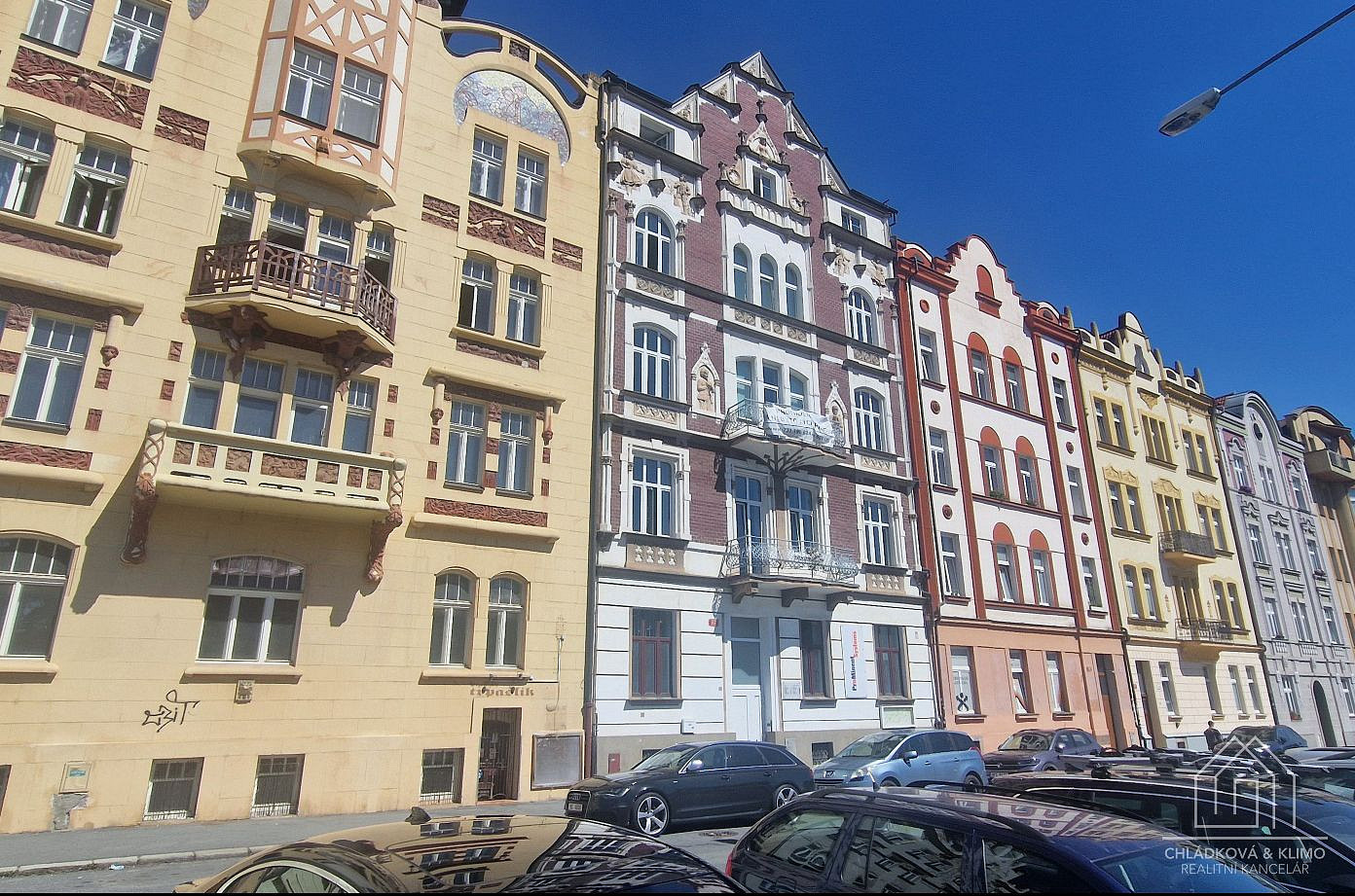 Pronájem kanceláře 145 m² — photo 4