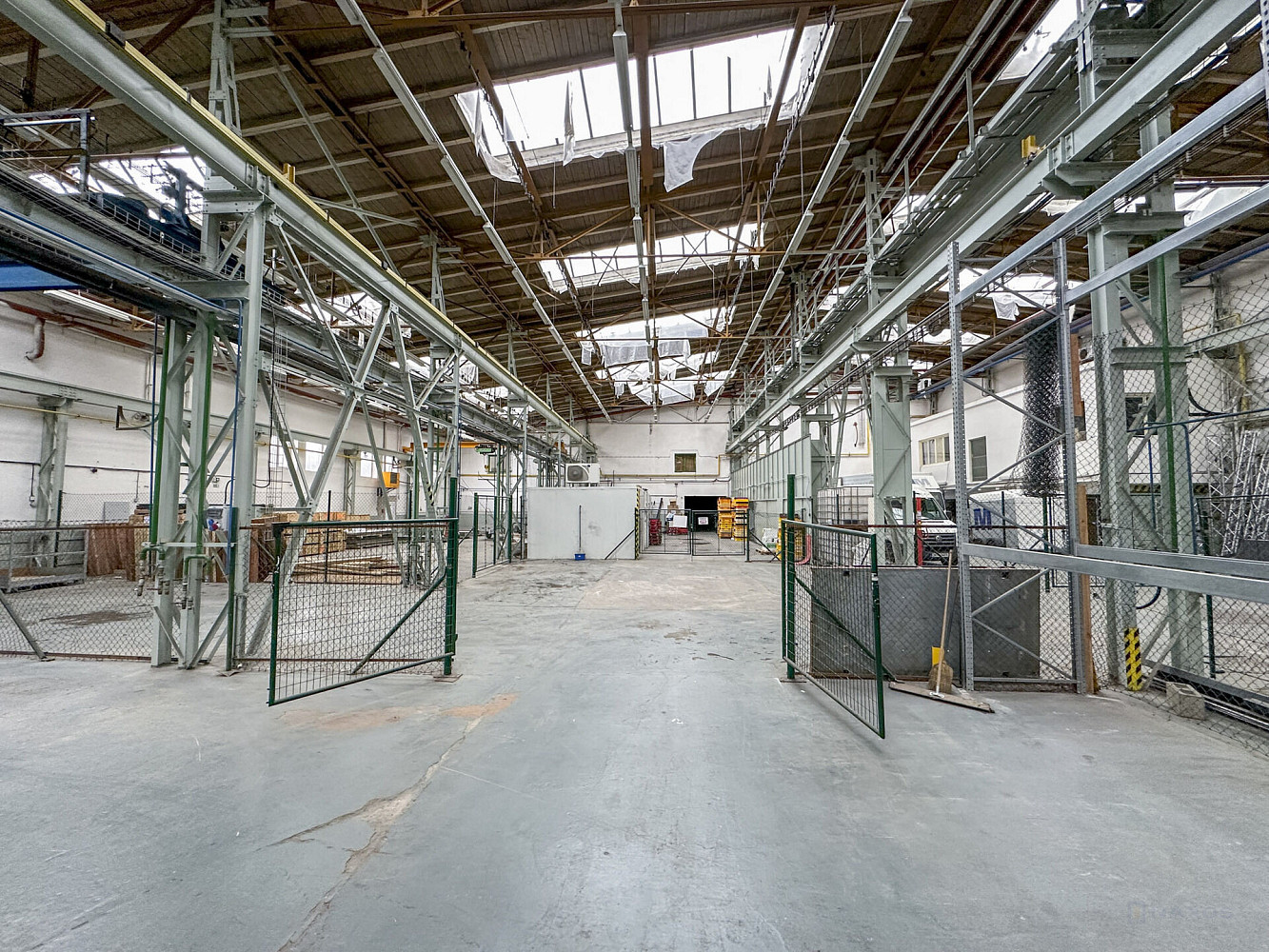 Pronájem komerčního objektu (jiného typu) 396 m² – fotografie 4