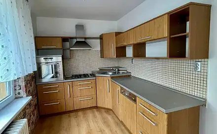 Pronájem bytu 2+1 60 m², Čsl. armády, Karviná - Hranice