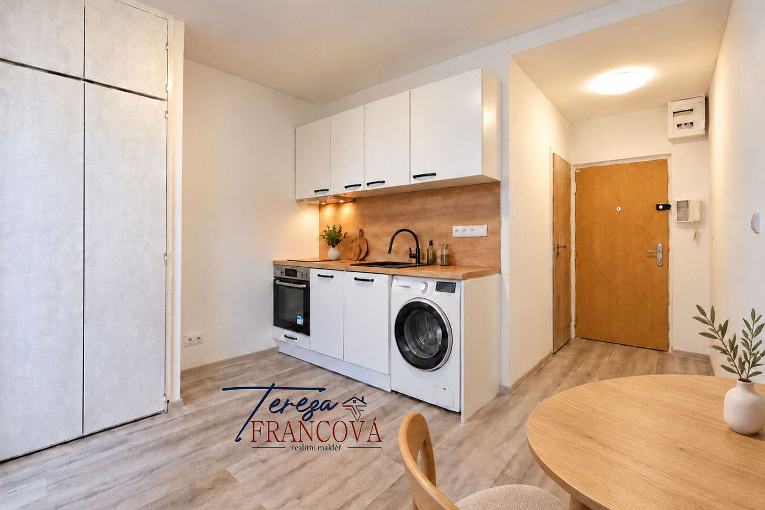 Pronájem bytu 1+1 34 m²