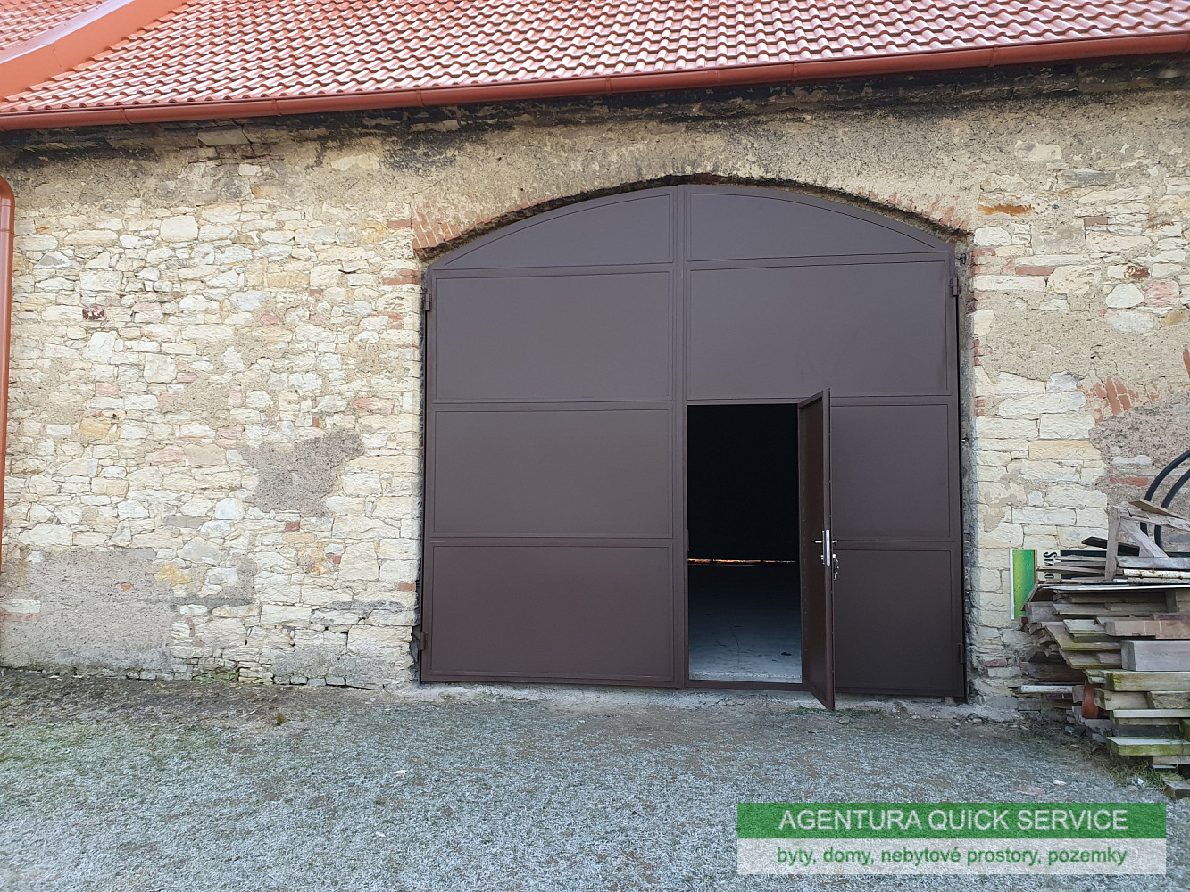 Pronájem skladovacích prostor 133 m² – fotografie 3