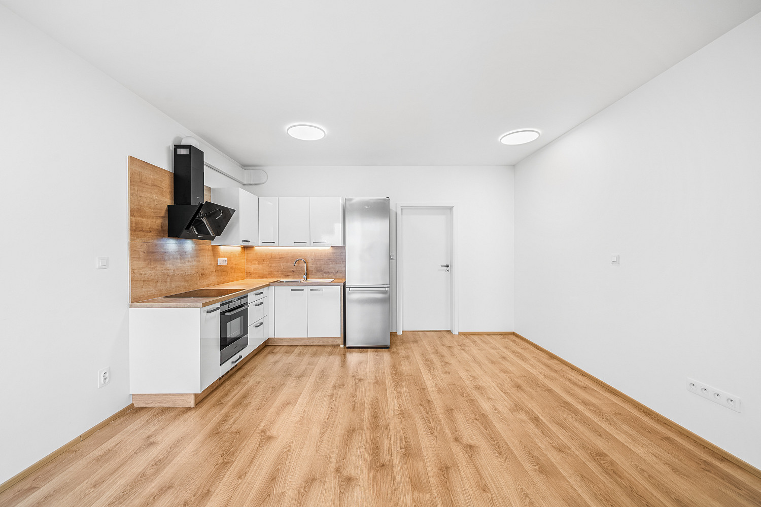Pronájem bytu 2+kk 59 m² – fotografie 2