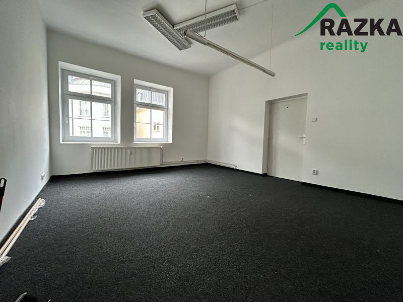 Pronájem kanceláře 25 m² — photo 3
