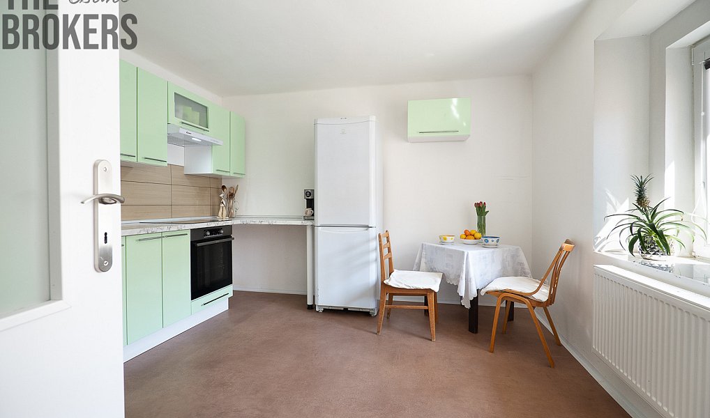 Prodej domu 170 m² s pozemkem 672 m², Mšené-lázně – náhled fotky 8