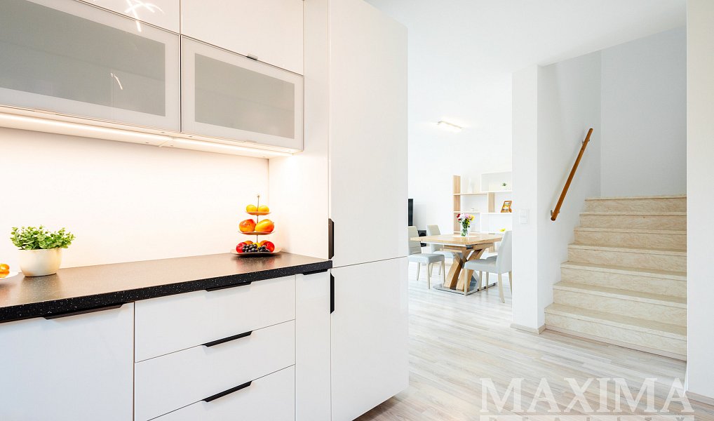 Prodej domu 124 m² s pozemkem 370 m², Roztoky – náhled fotky 9