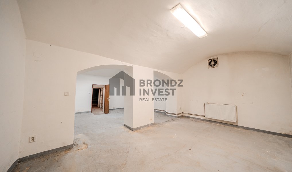 Pronájem obchodních prostor 253 m², Praha – náhled fotky 9