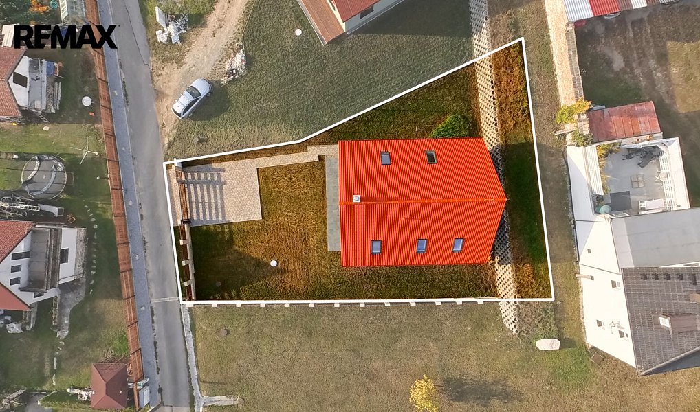 Prodej domu 152 m² s pozemkem 650 m², Horní Planá – náhled fotky 2