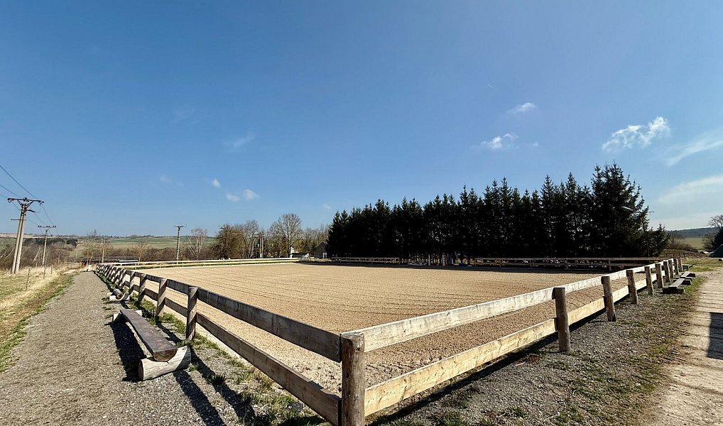 Prodej zemědělského objektu 1 300 m², Spálené Poříčí – náhled fotky 11