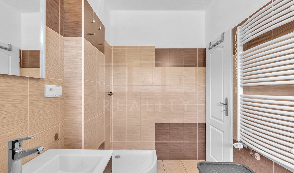 Prodej domu 167 m² s pozemkem 667 m², Hradec Králové – náhled fotky 23